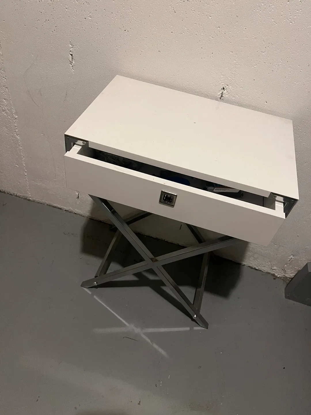 White Nightstand with Chrome Legs image indicator(4)