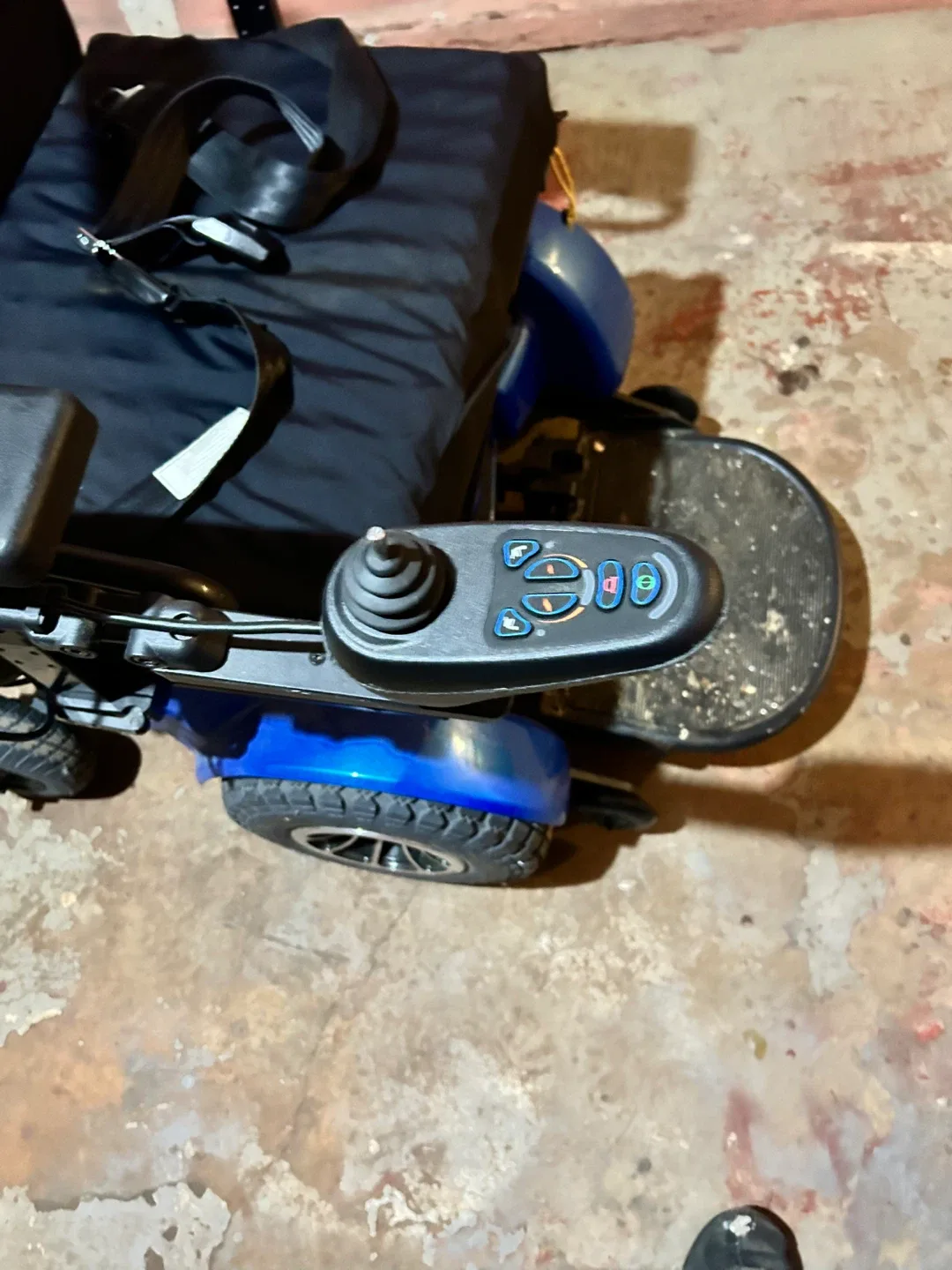 Quantum Q1450 Power Wheelchair image indicator(2)