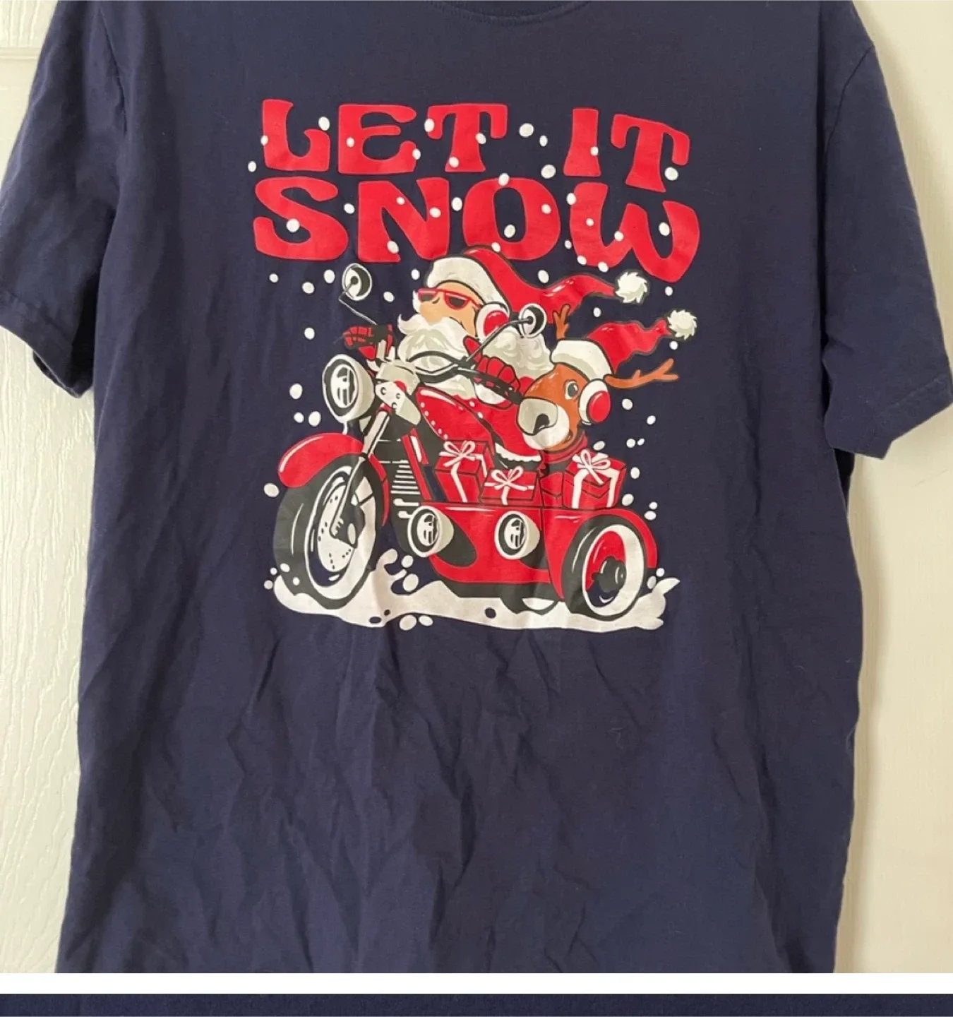 L/G Christmas T-Shirt - Let It Snow thumbnail