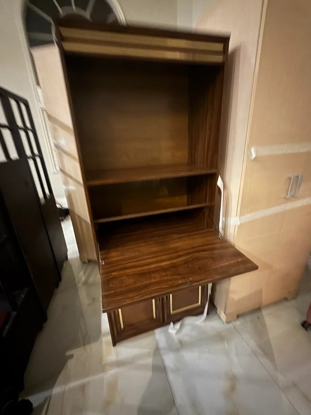 Wooden Secretary Desk with Hutch image indicator(2)