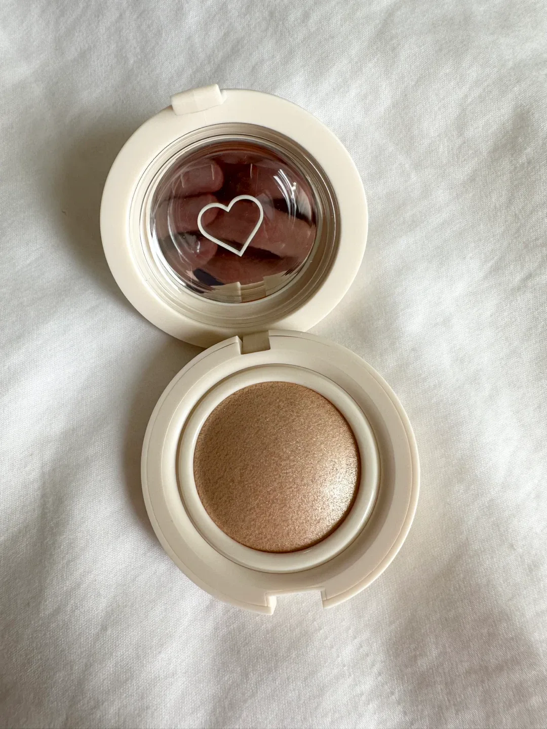 New Kaja Mochi Glow Highlighter - Toy Alien image indicator(2)