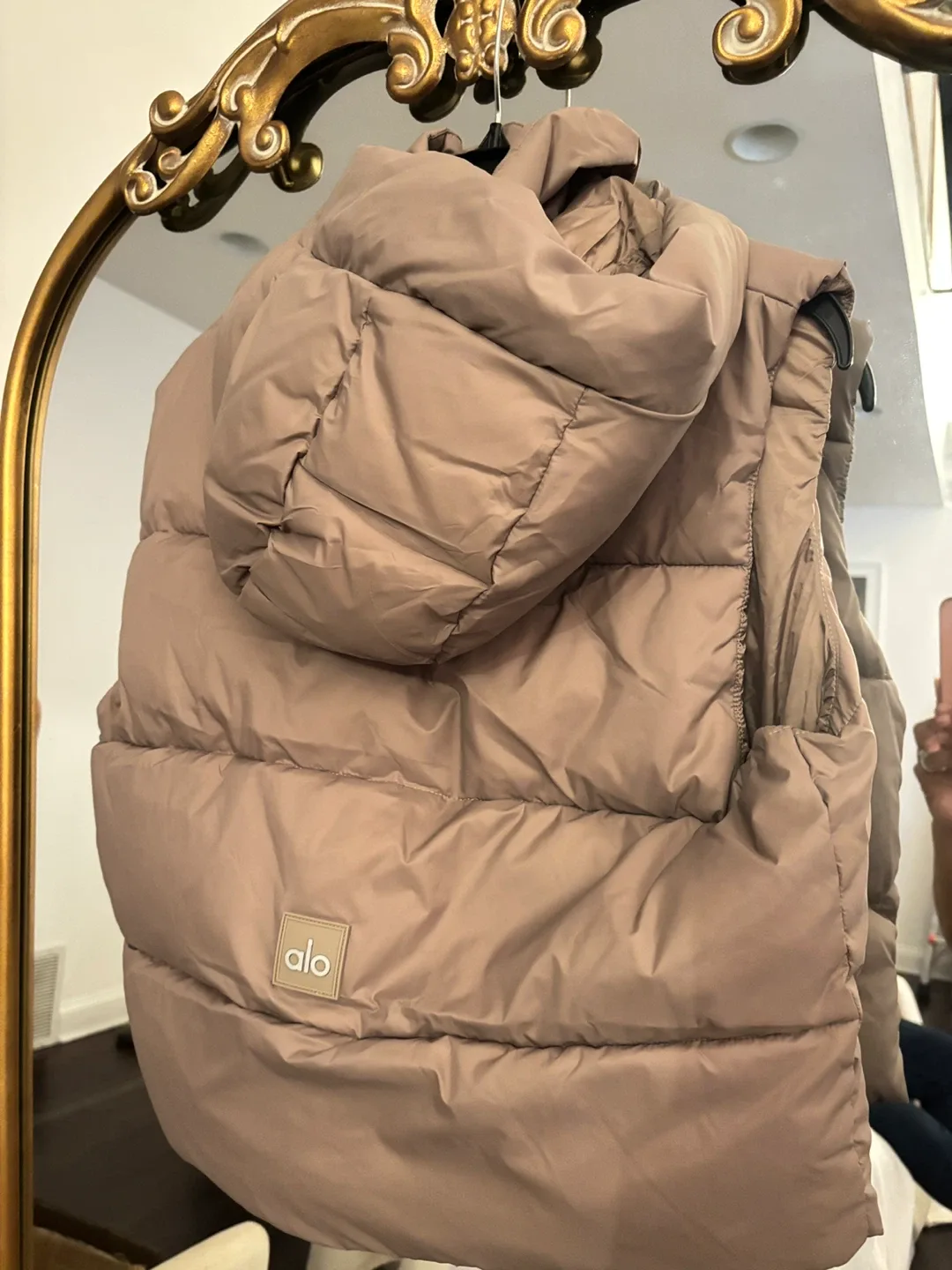 Alo Yoga Aspen Puffer Vest - M thumbnail