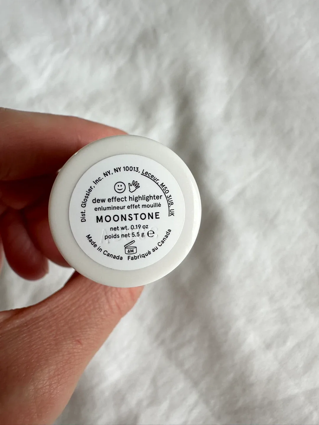 New Glossier Haloscope Dew Effect Highlighter - Moonstone image indicator(4)