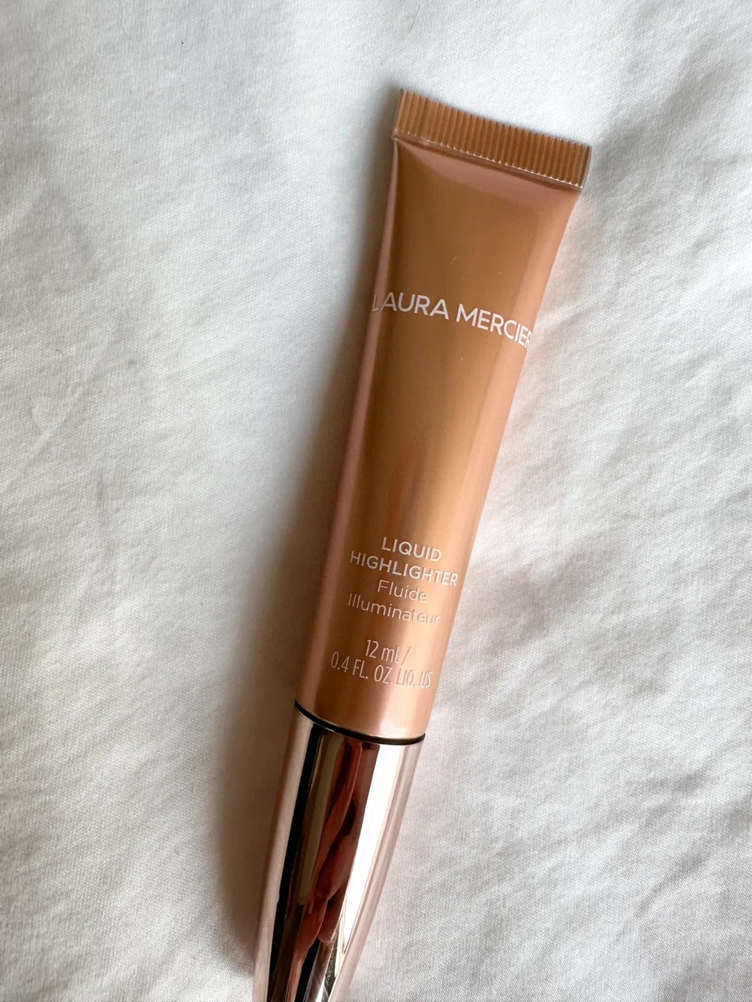 New Laura Mercier Liquid Highlighter Gold Glow image indicator(2)
