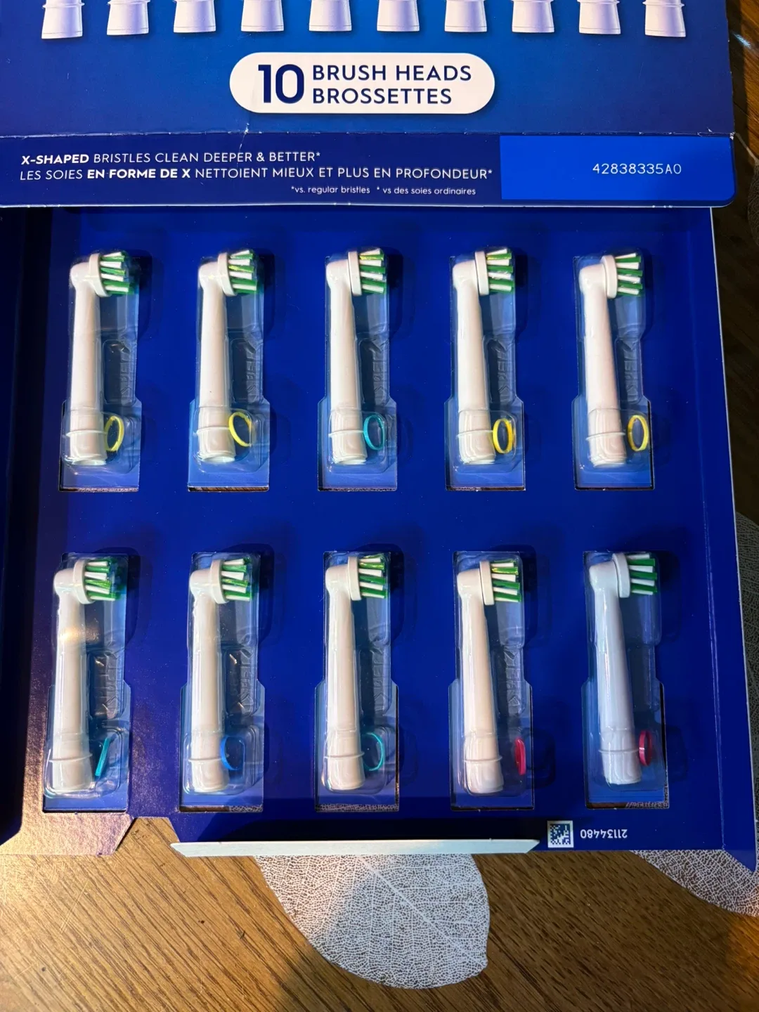 Oral-B CrossAction Brush Heads - 10 Pack image indicator(2)