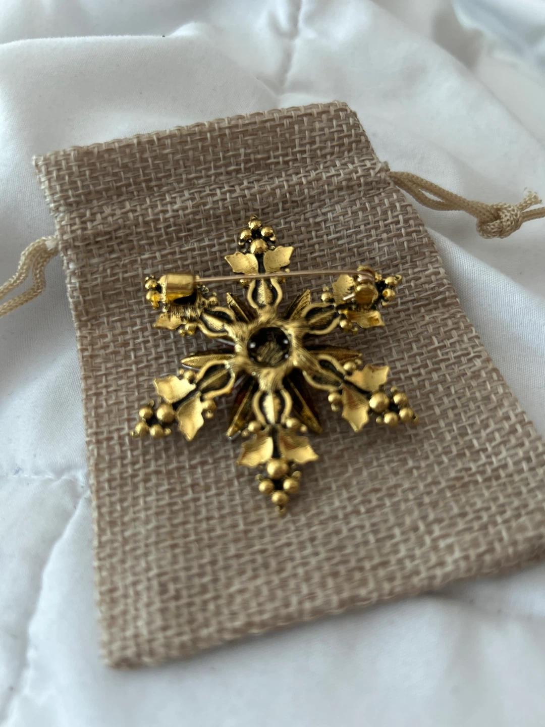 Red & Gold Snowflake Brooch - photo 2