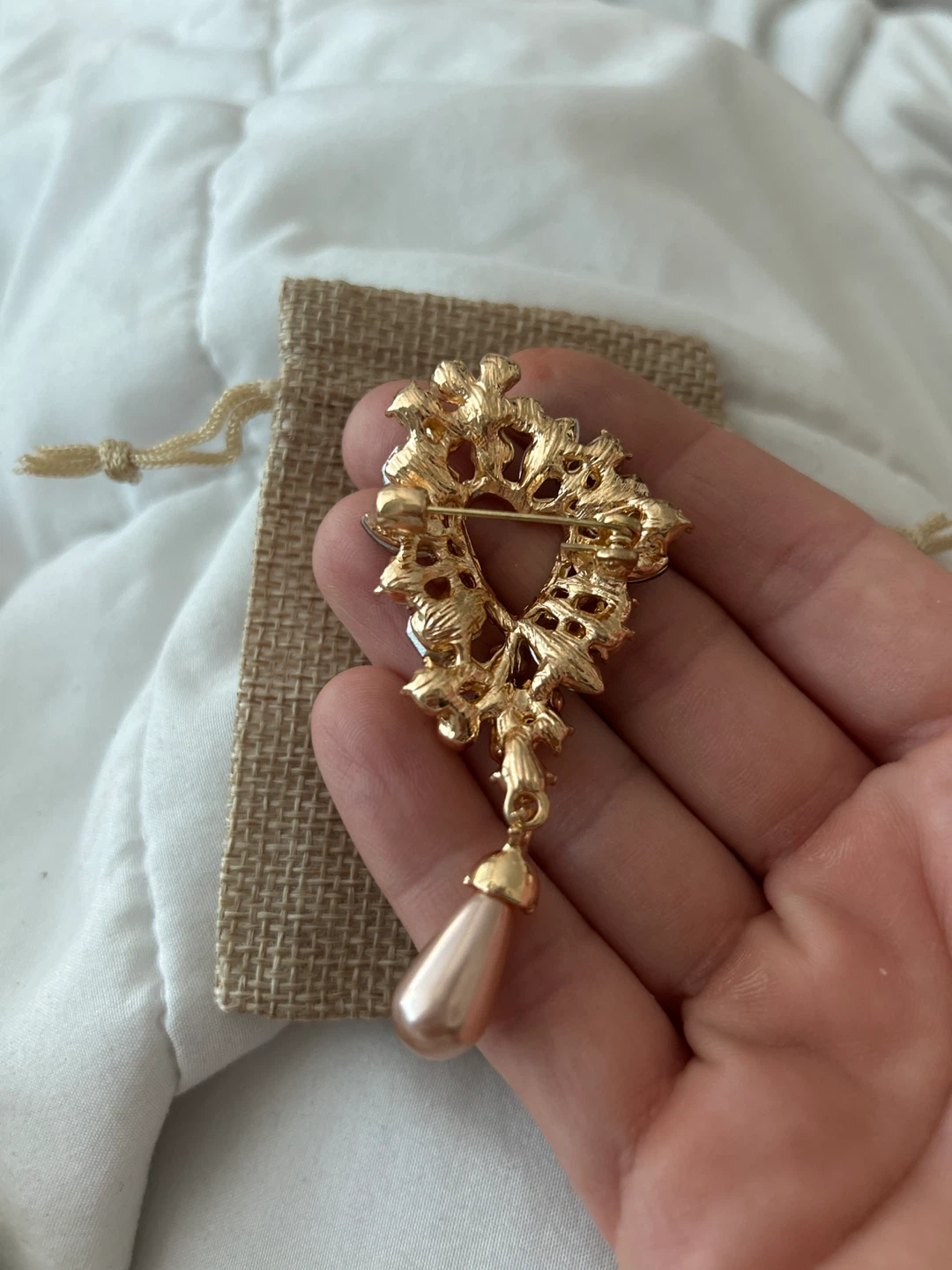 Vintage Style Brooch with Faux Pearl Drop - photo 3