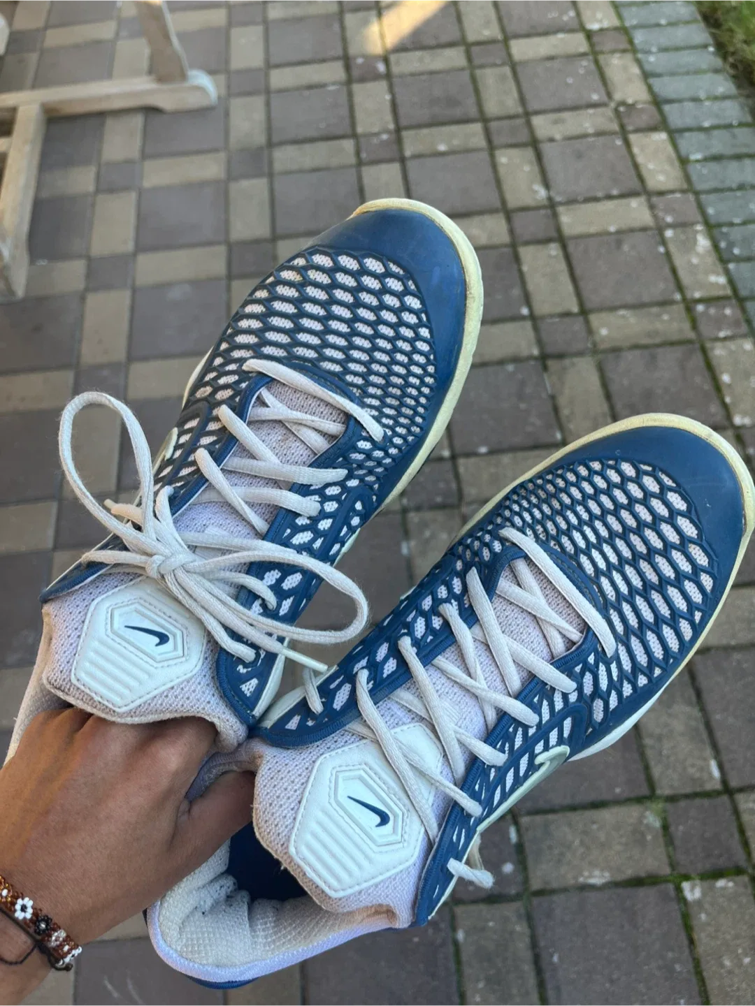 Nike Tennis Shoes - Size 12 mens image indicator(3)