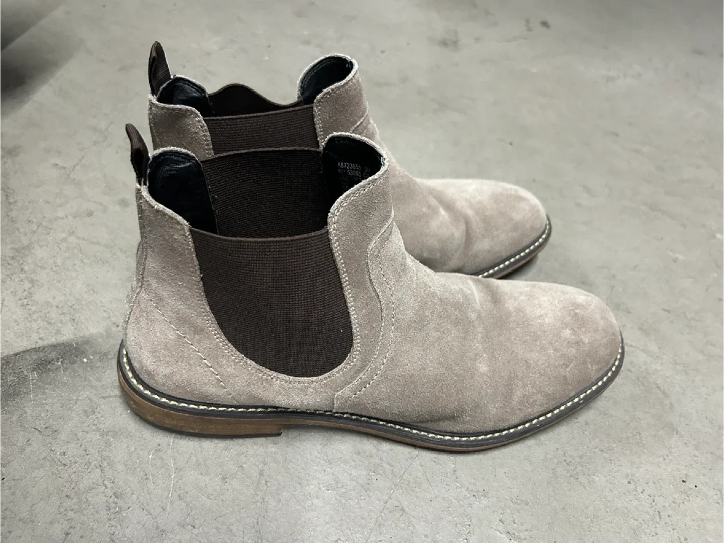 Public Opinion Suede Chelsea Boots - Size 9M image indicator(3)