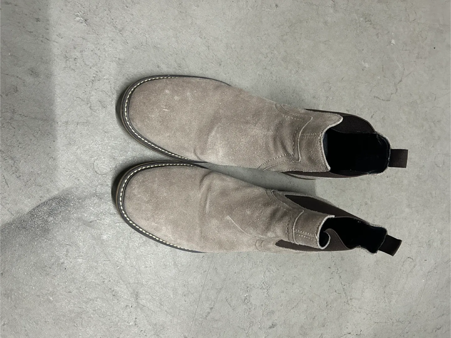 Public Opinion Suede Chelsea Boots - Size 9M image indicator(4)