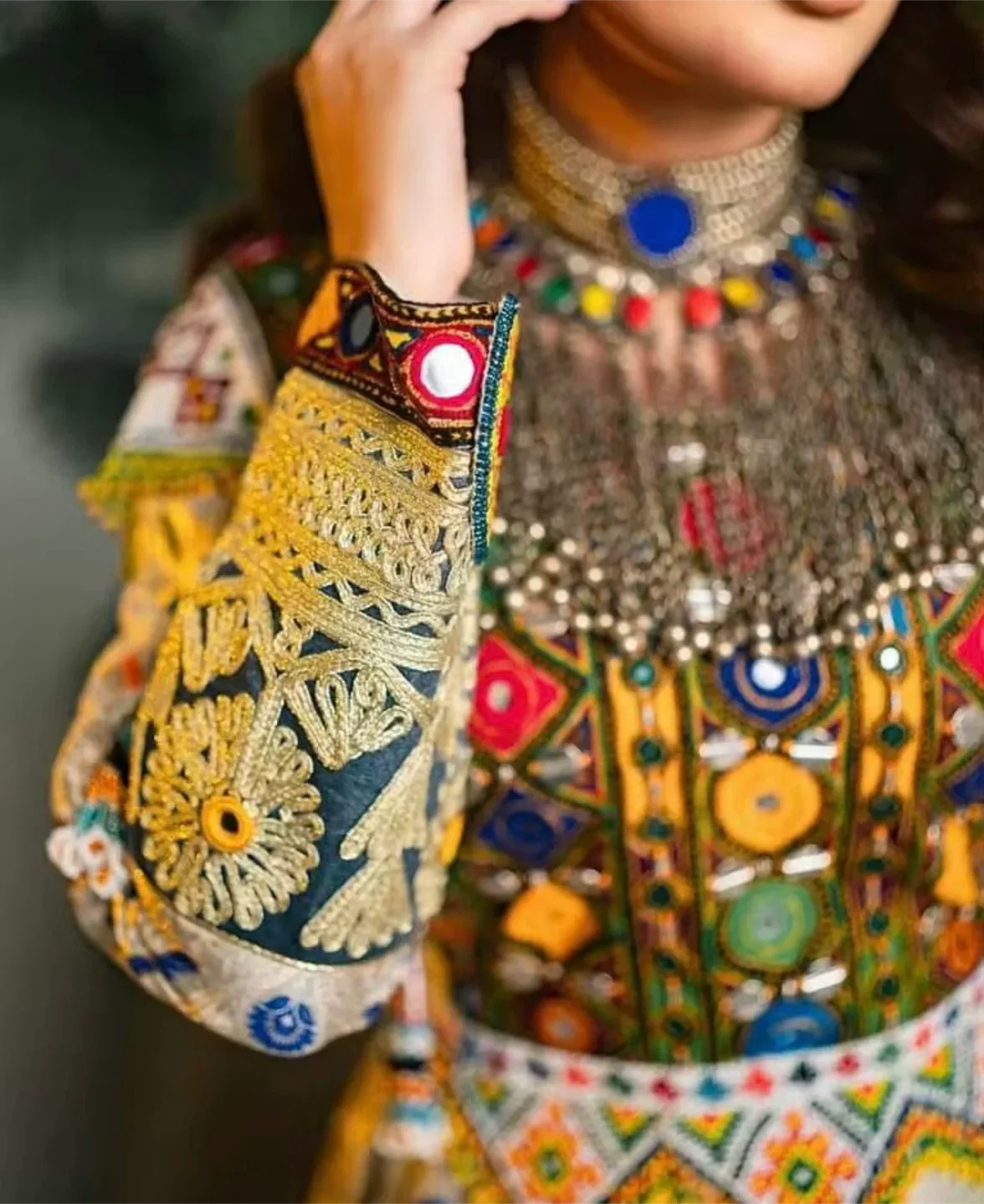 afghani dress image indicator(3)