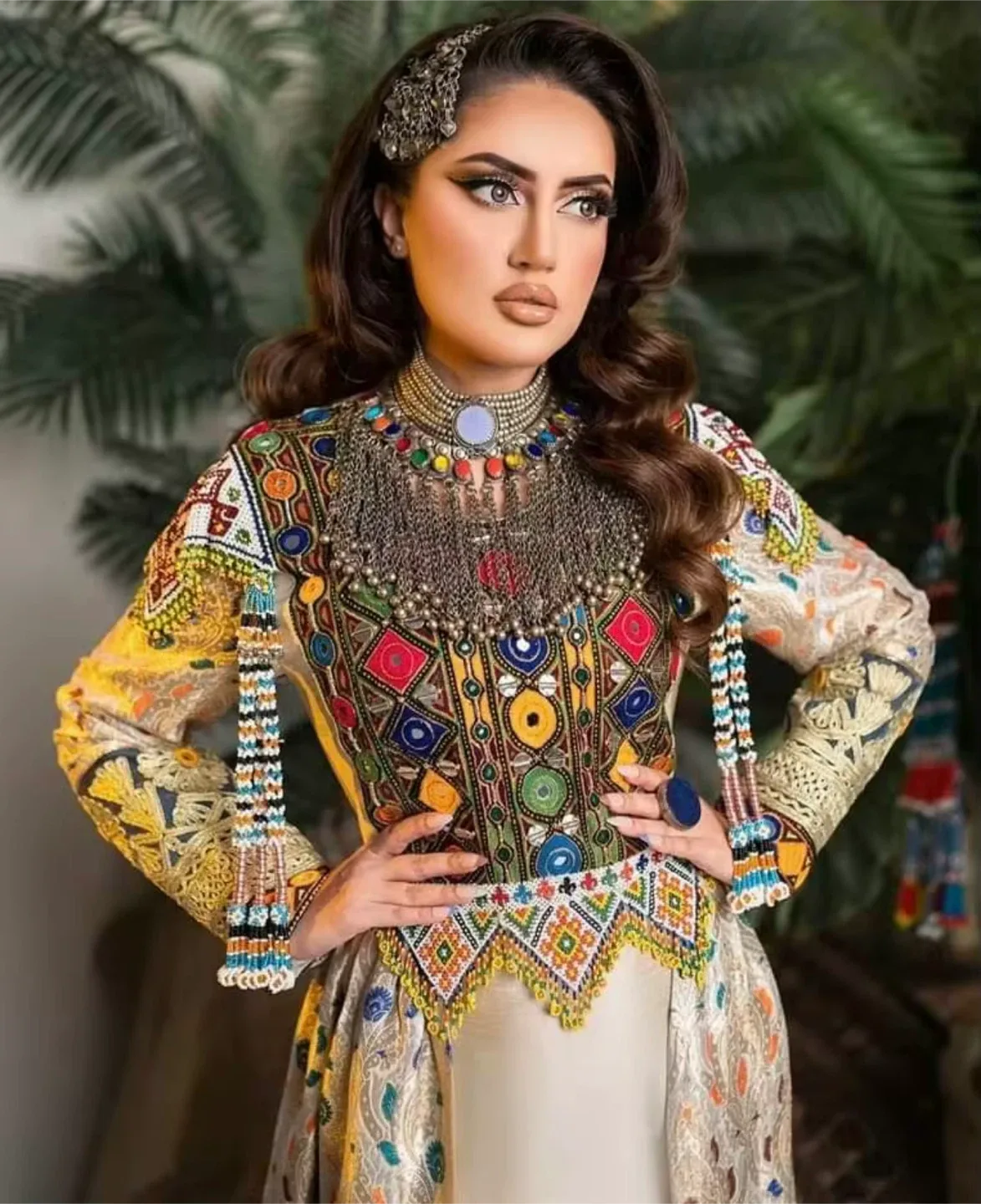 afghani dress image indicator(2)