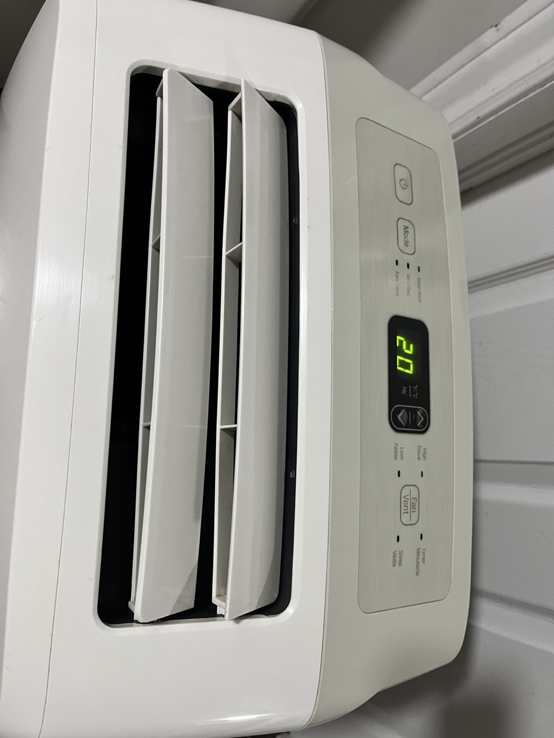 LG Portable Air Conditioner - photo 3