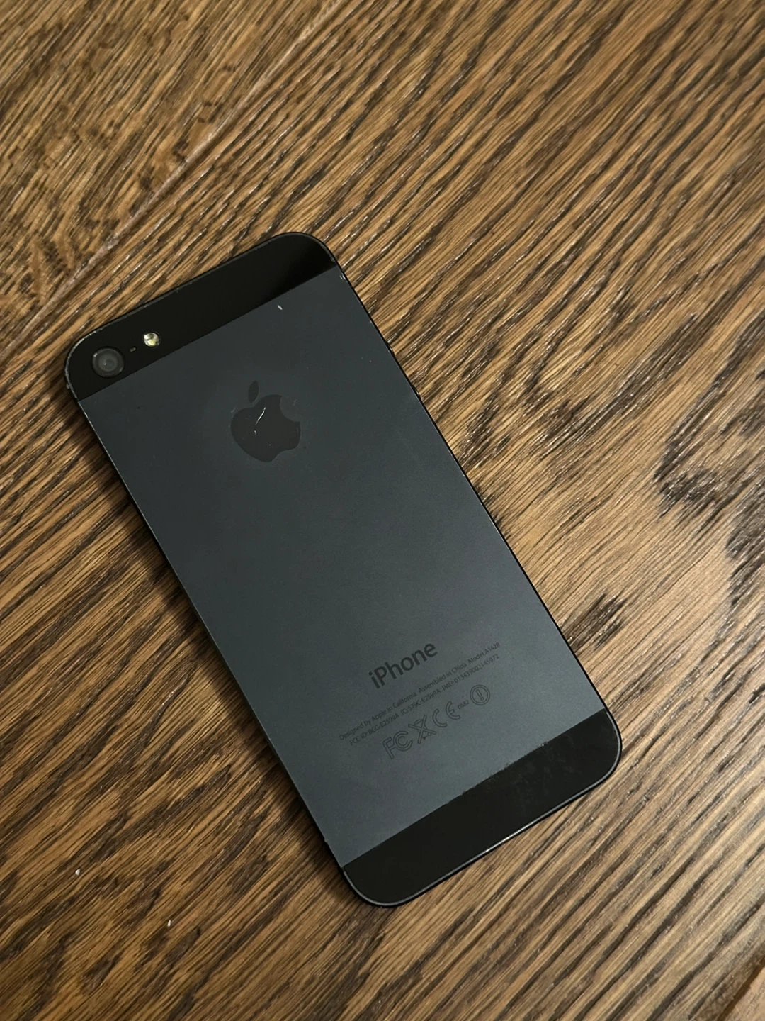 iPhone 5s - Black Locked - photo 3