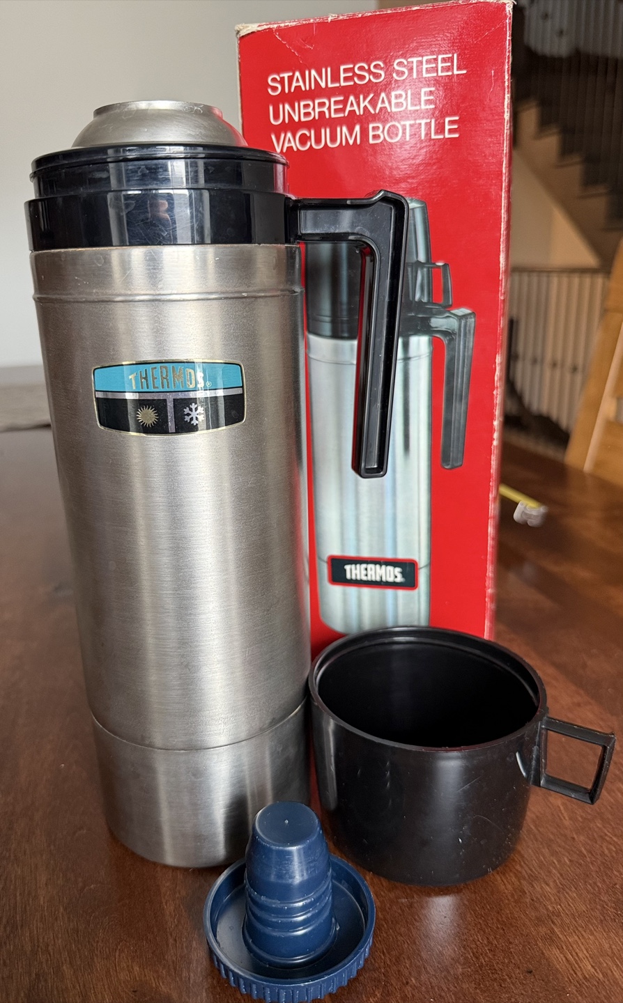 Thermos Stainless Steel Vacuum Bottle 1 Litre - photo 2