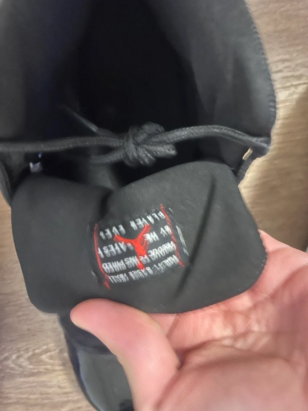 Air Jordan 11 Retro Black/Red image indicator(5)