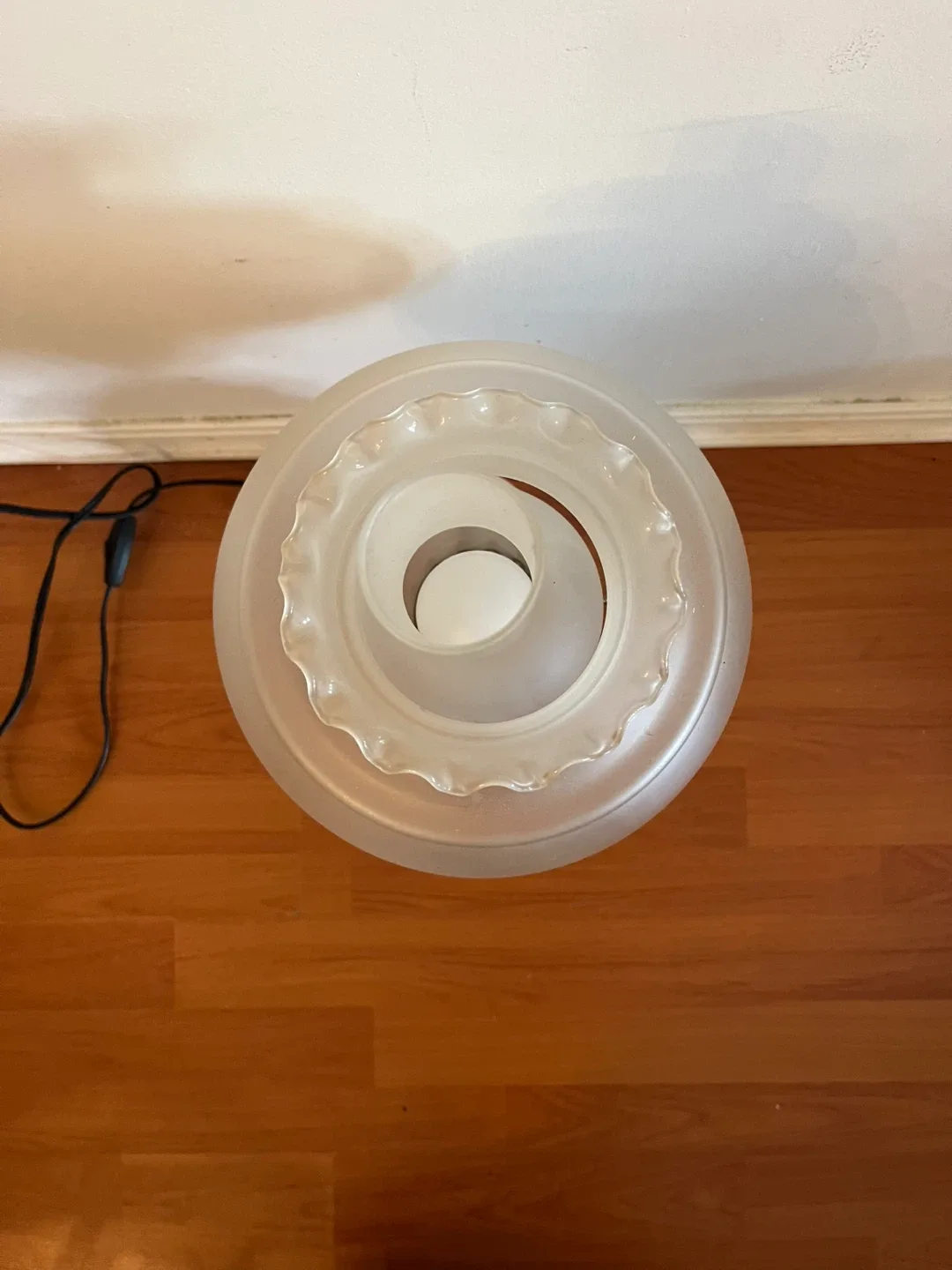 Vintage Hurricane Lamp - Pink & Gold Accent image indicator(5)