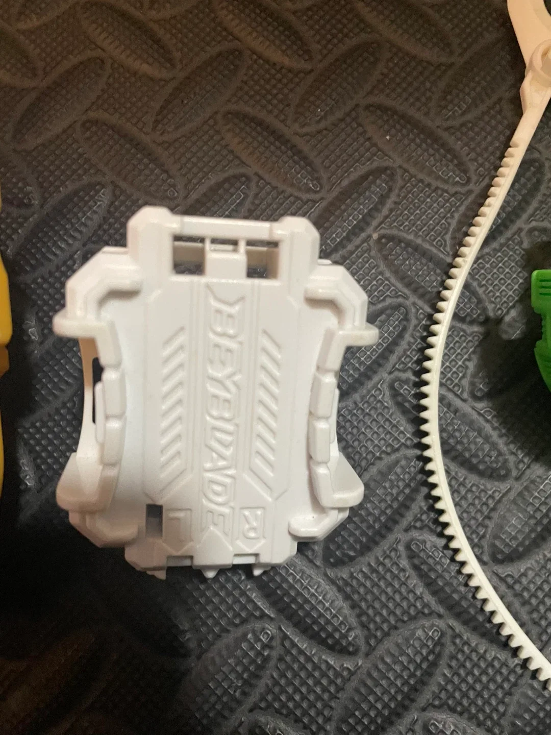 Beyblade Launchers image indicator(4)