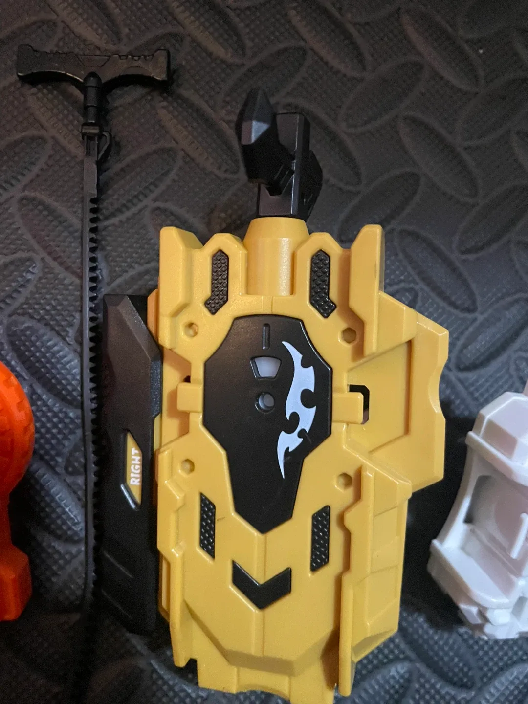 Beyblade Launchers image indicator(3)