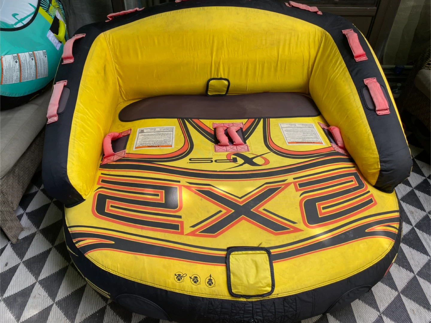 XPS 2EX2 Inflatable Towable Tube - Yellow/Black