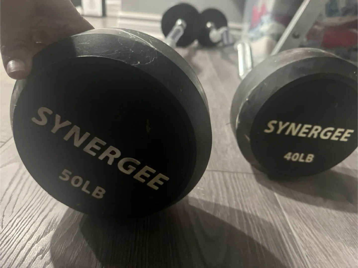Synergee 40LB & 50LB Dumbbells with Bars image indicator(2)