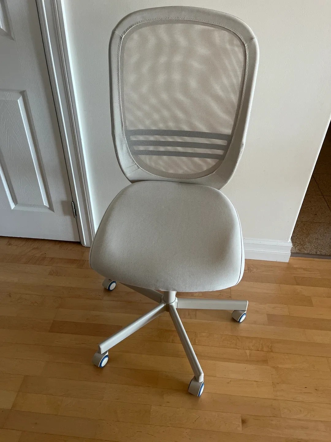 IKEA Renberget White Office Chair image indicator(3)