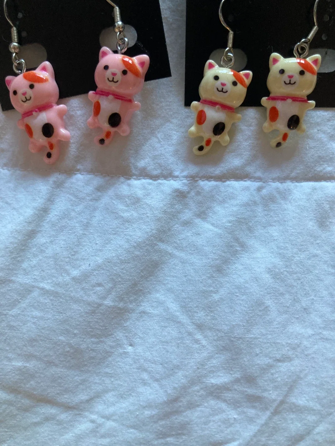 2 pairs of cat earrings=$5 thumbnail