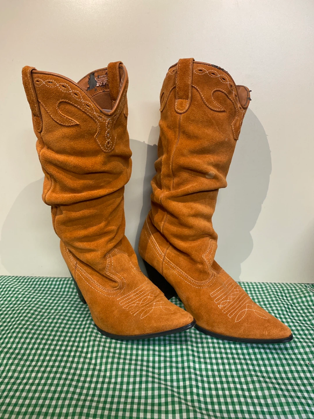 Women’s Suede Cowboy Boots - Size 8