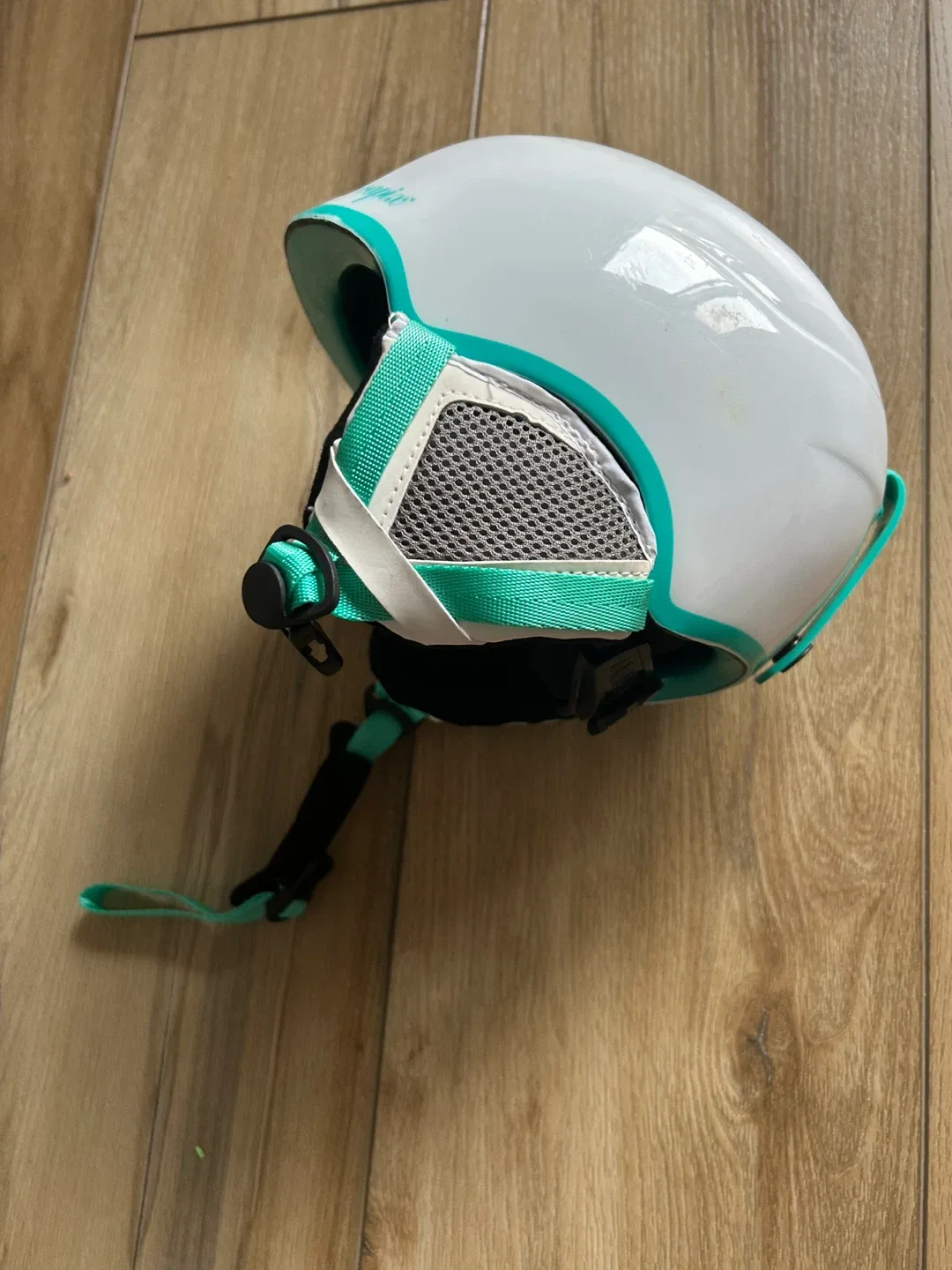 Capix Snow Helmet - White & Teal image indicator(2)