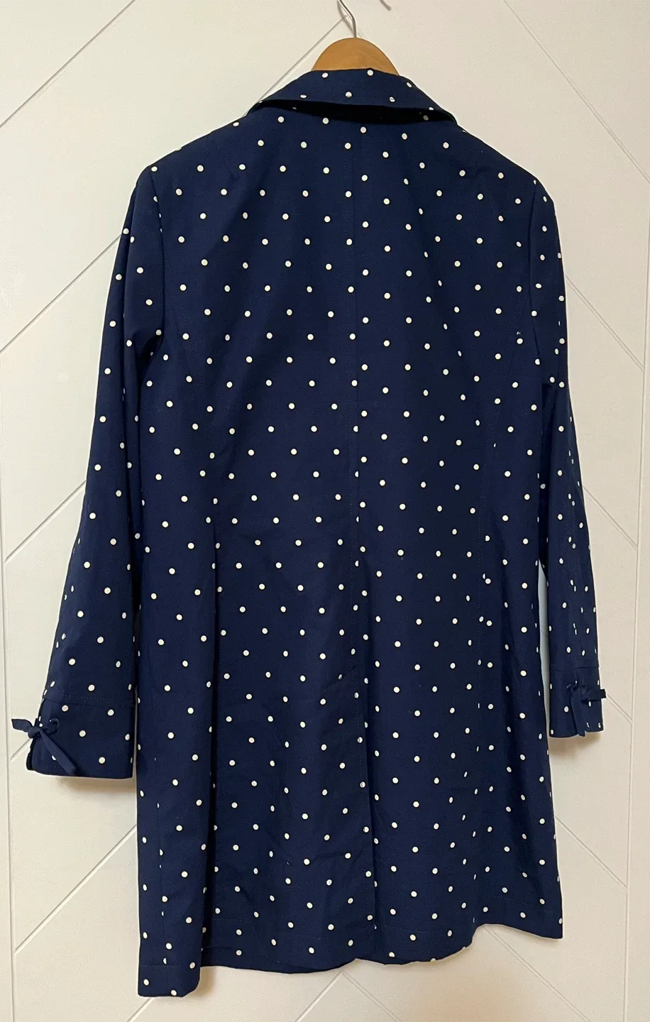 Talbots Navy Polka Dot Trench Coat Women Size 8 image indicator(4)