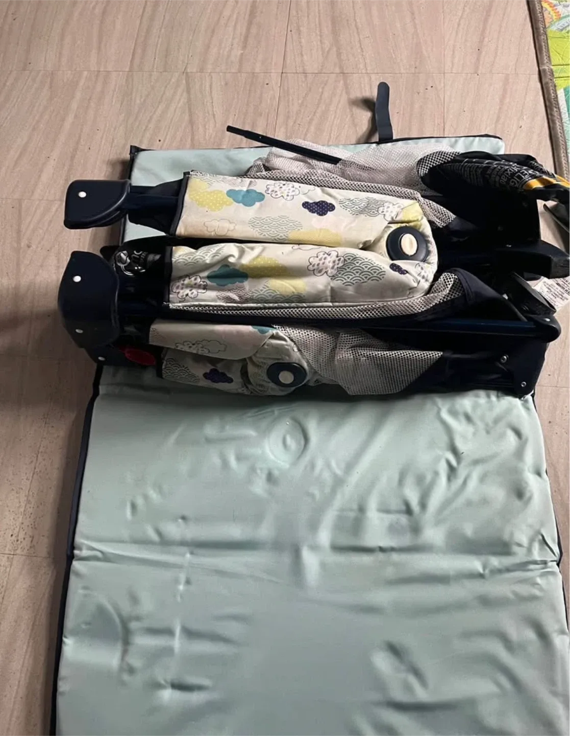 Graco Pack 'n Play Playard image indicator(3)