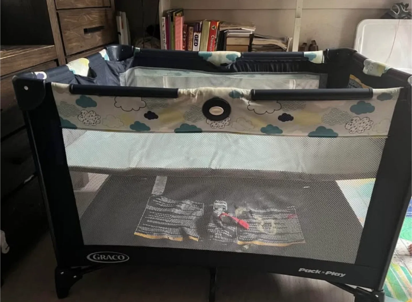 Graco Pack 'n Play Playard image indicator(7)