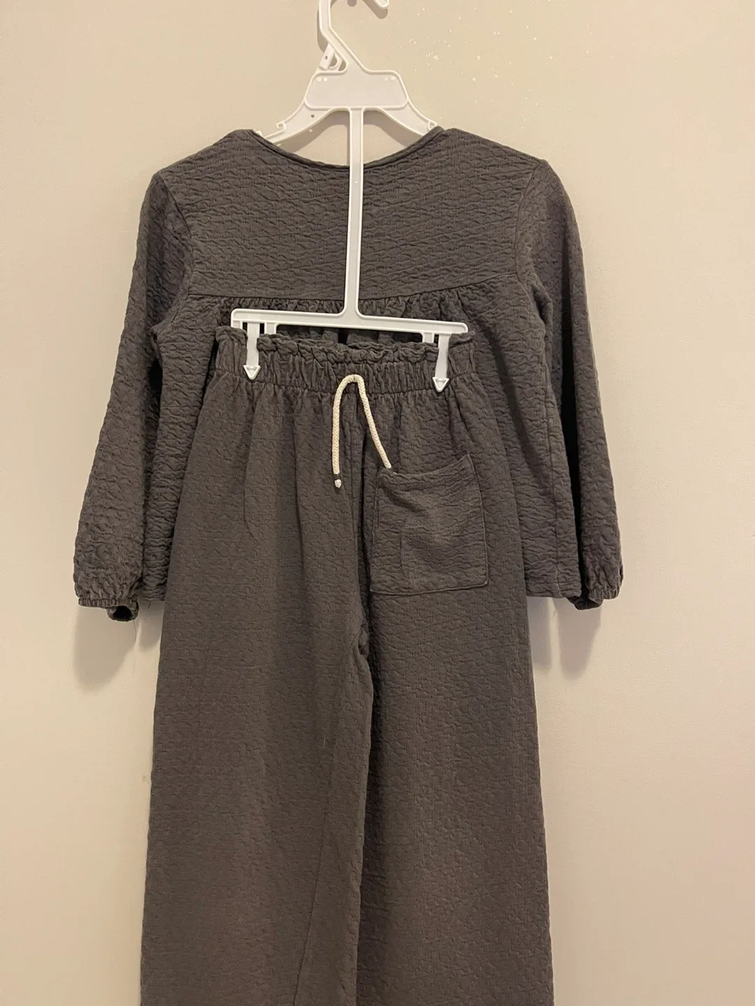 BUNDLE ZARA KIDS TOP & PANT SIZE 4/5 & 5/6 image indicator(3)