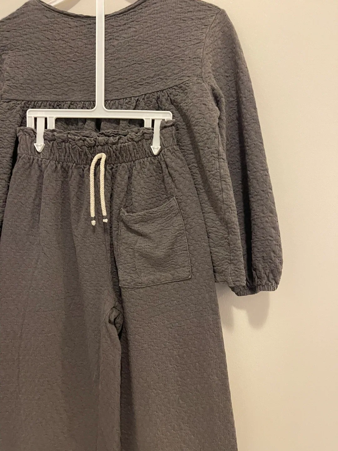 BUNDLE ZARA KIDS TOP & PANT SIZE 4/5 & 5/6 image indicator(7)