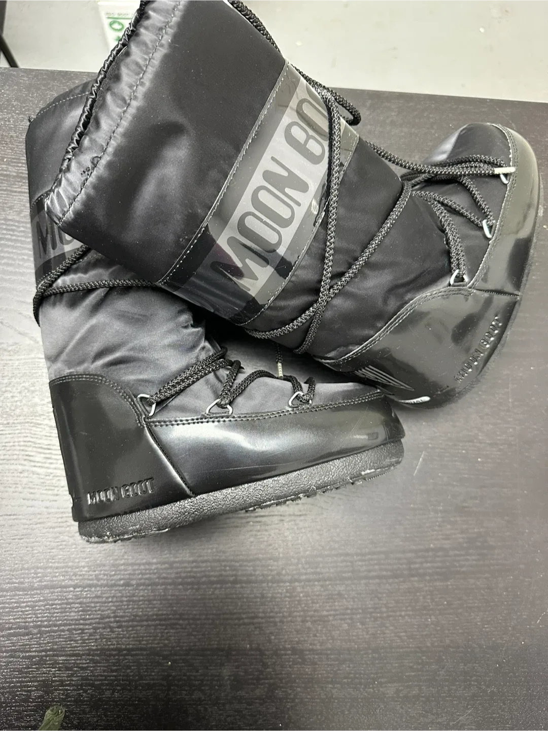 Moon Boot Black Nylon Boots Size US 5/6 image indicator(3)