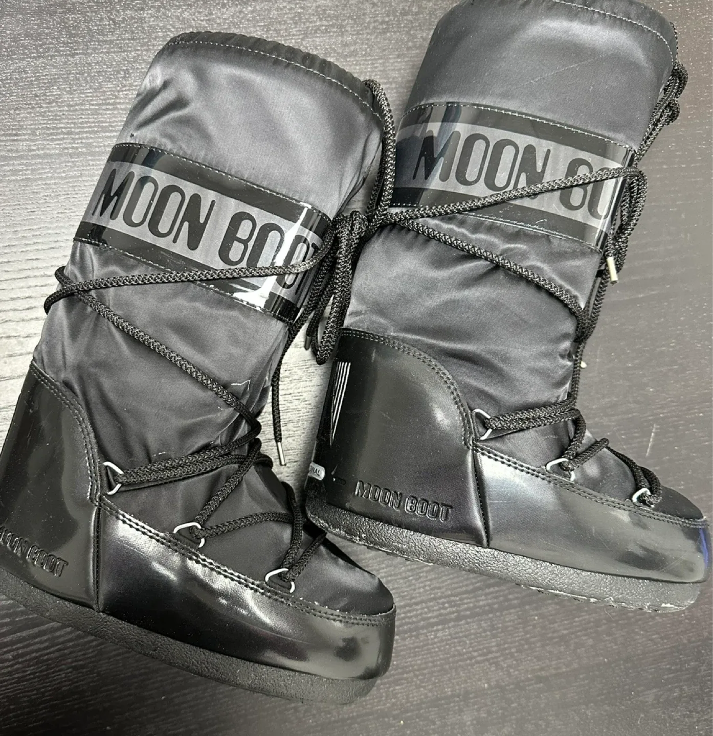 Moon Boot Black Nylon Boots Size US 5/6 image indicator(4)