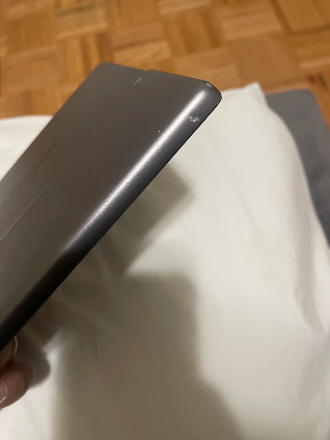 Amazon Kindle Oasis (10th Generation) E-reader image indicator(4)