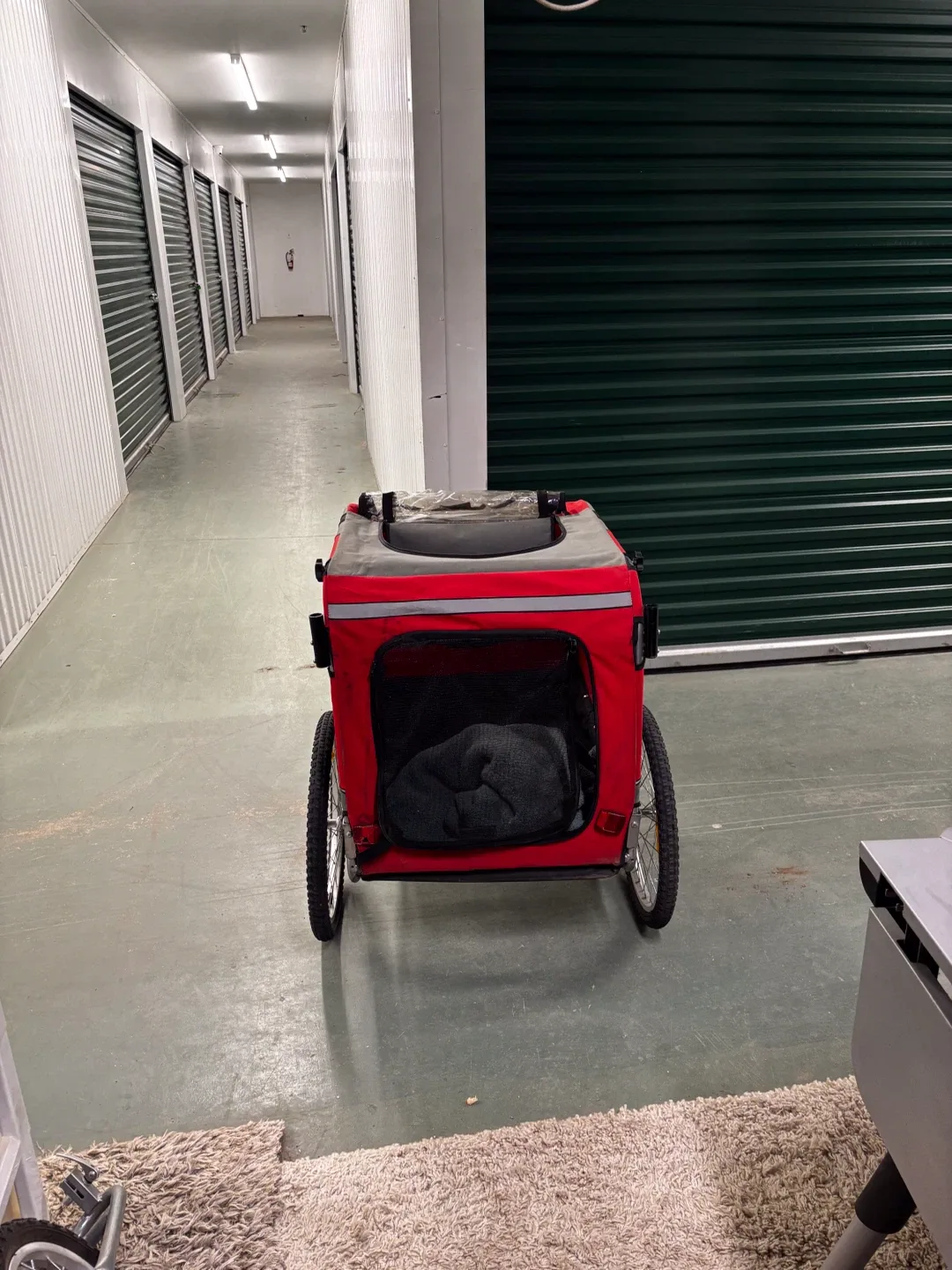 Dog/Pet Bike Trailer - Red & Grey image indicator(2)