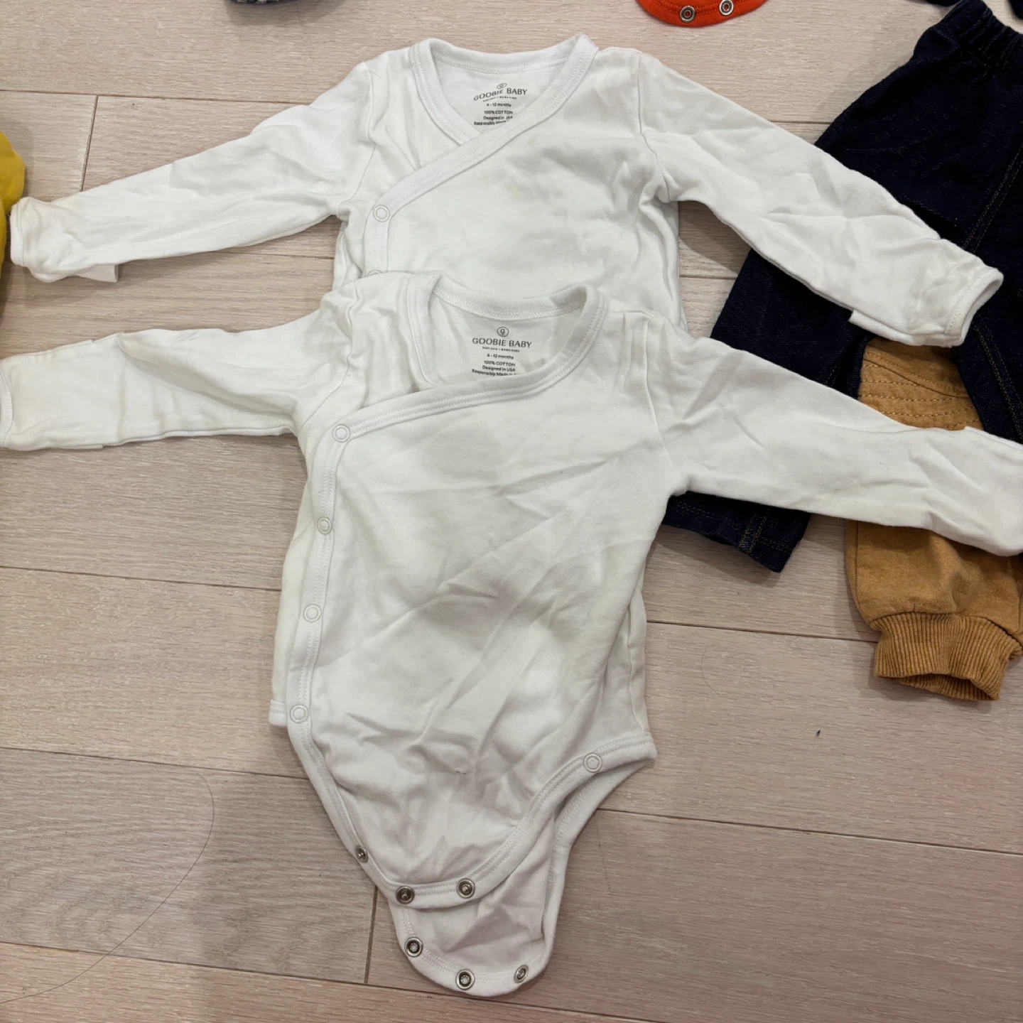 Baby Clothes Bundle 6-12M: Carters, H&M, Gooche Baby - photo 3