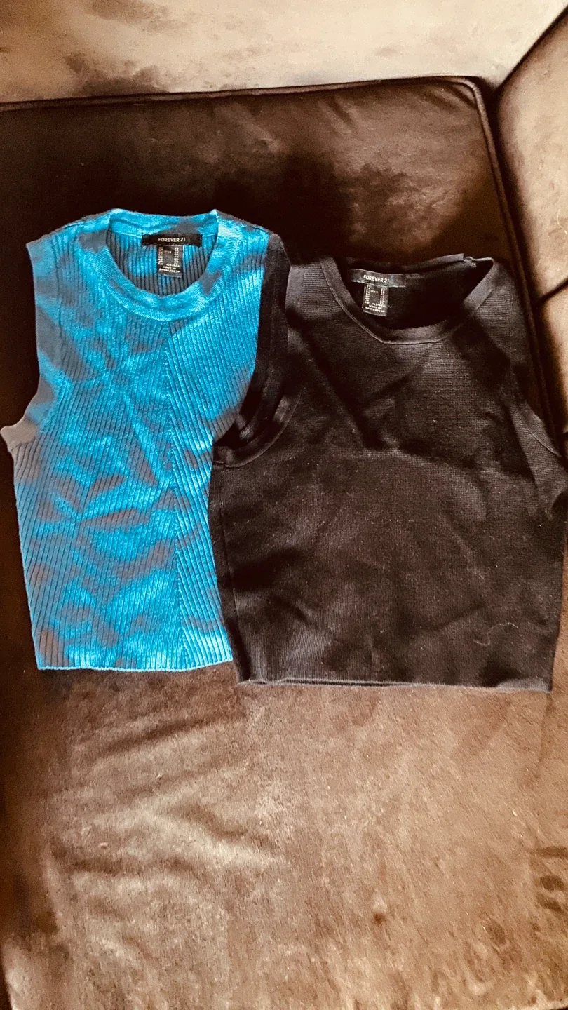 Forever 21 Tops & Dress - Size XS/S image indicator(3)