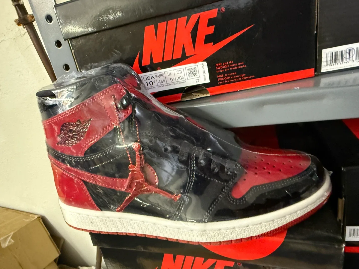 Sneakers and clothing image indicator(2)