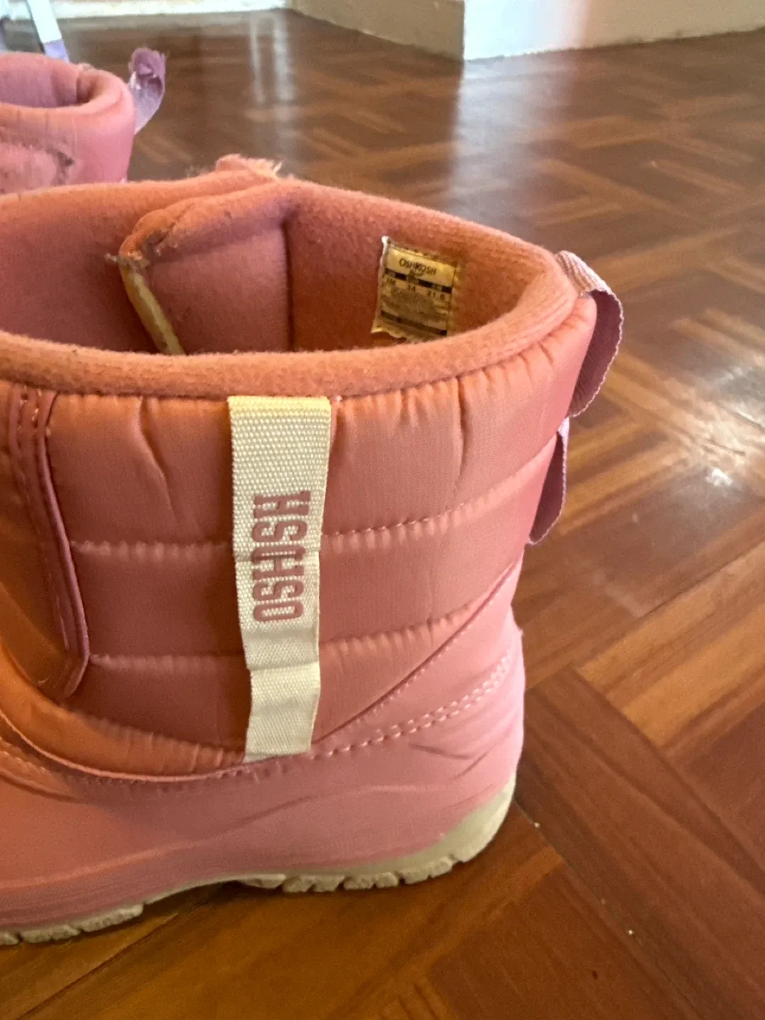 OshKosh B'gosh Pink Winter Boots kids size 3m image indicator(2)