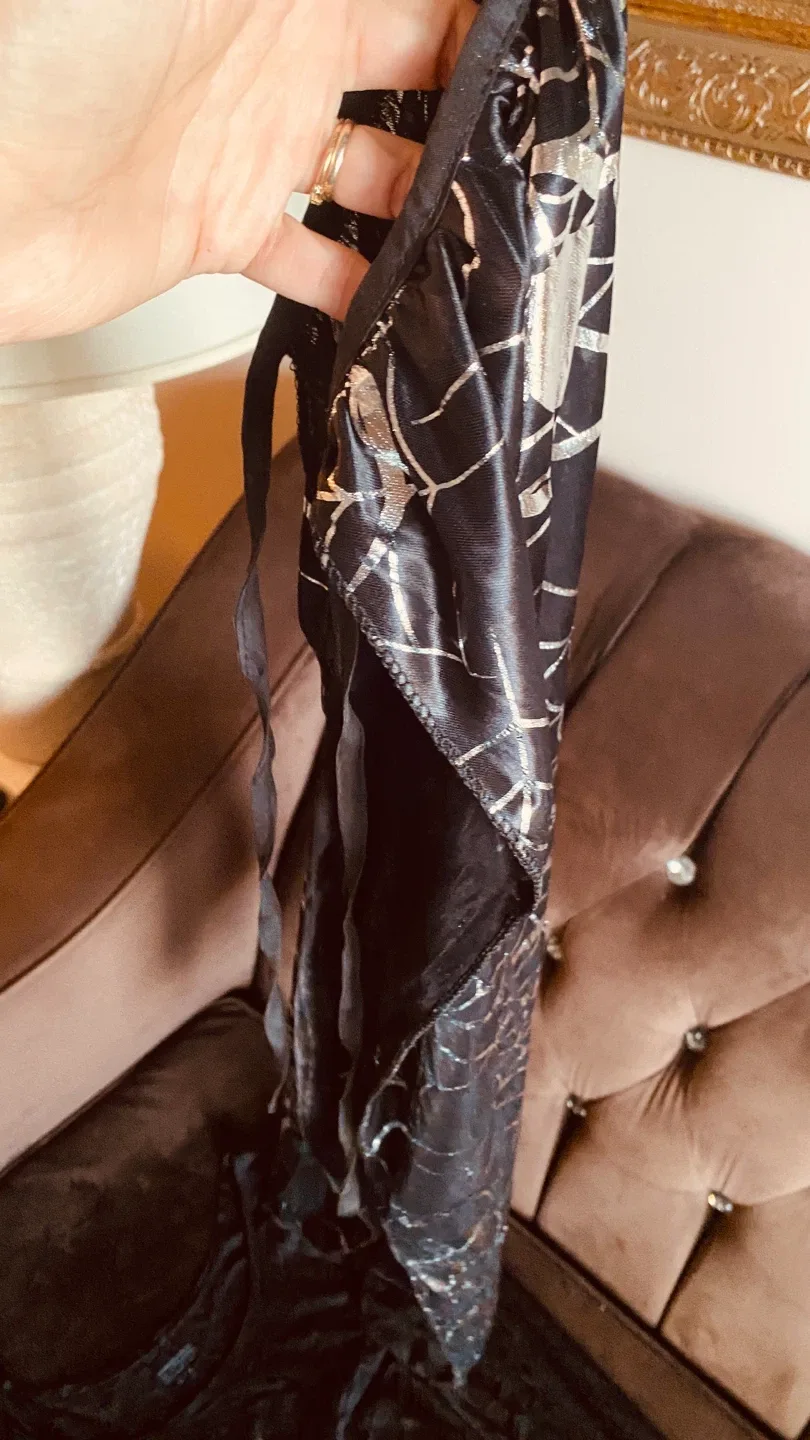 Spiderweb Skirt - Black with Silver Design image indicator(2)