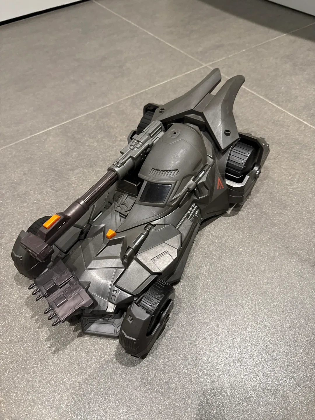 Batmobile Toy Vehicle Justice League Batmobile Die-cast Car image indicator(2)