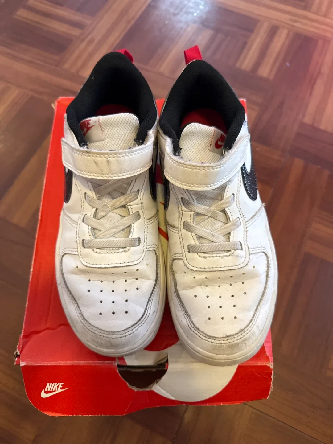 Nike Court Borough Low 2 SE (PSV) - Size 3Y image indicator(2)