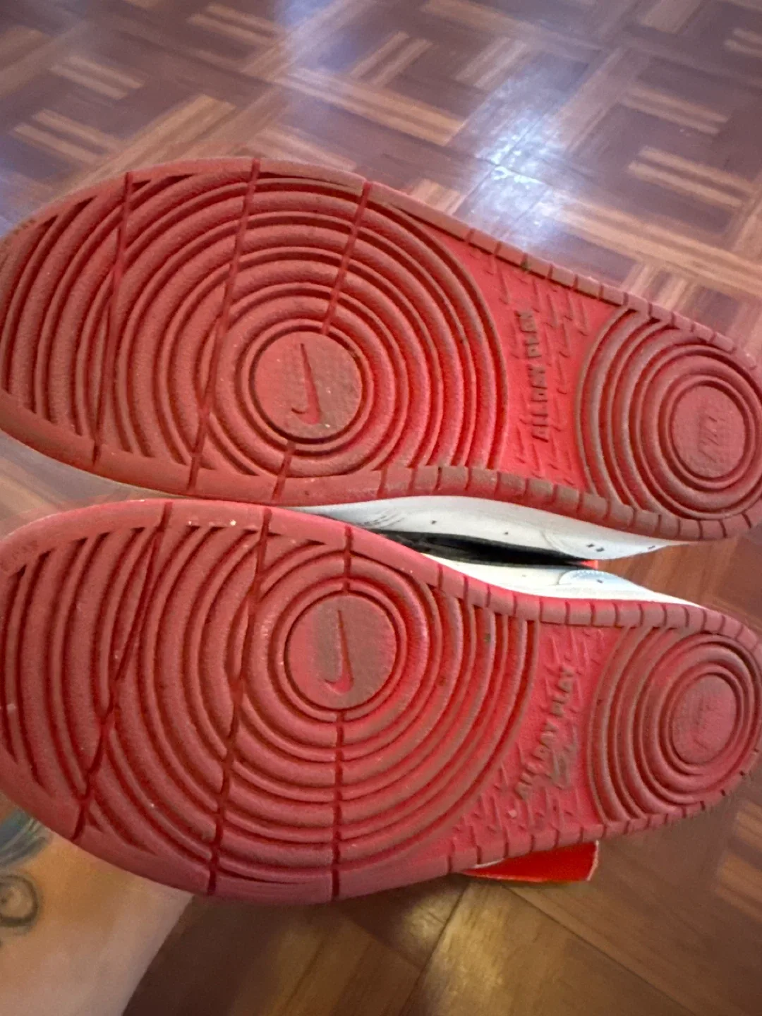 Nike Court Borough Low 2 SE (PSV) - Size 3Y image indicator(3)