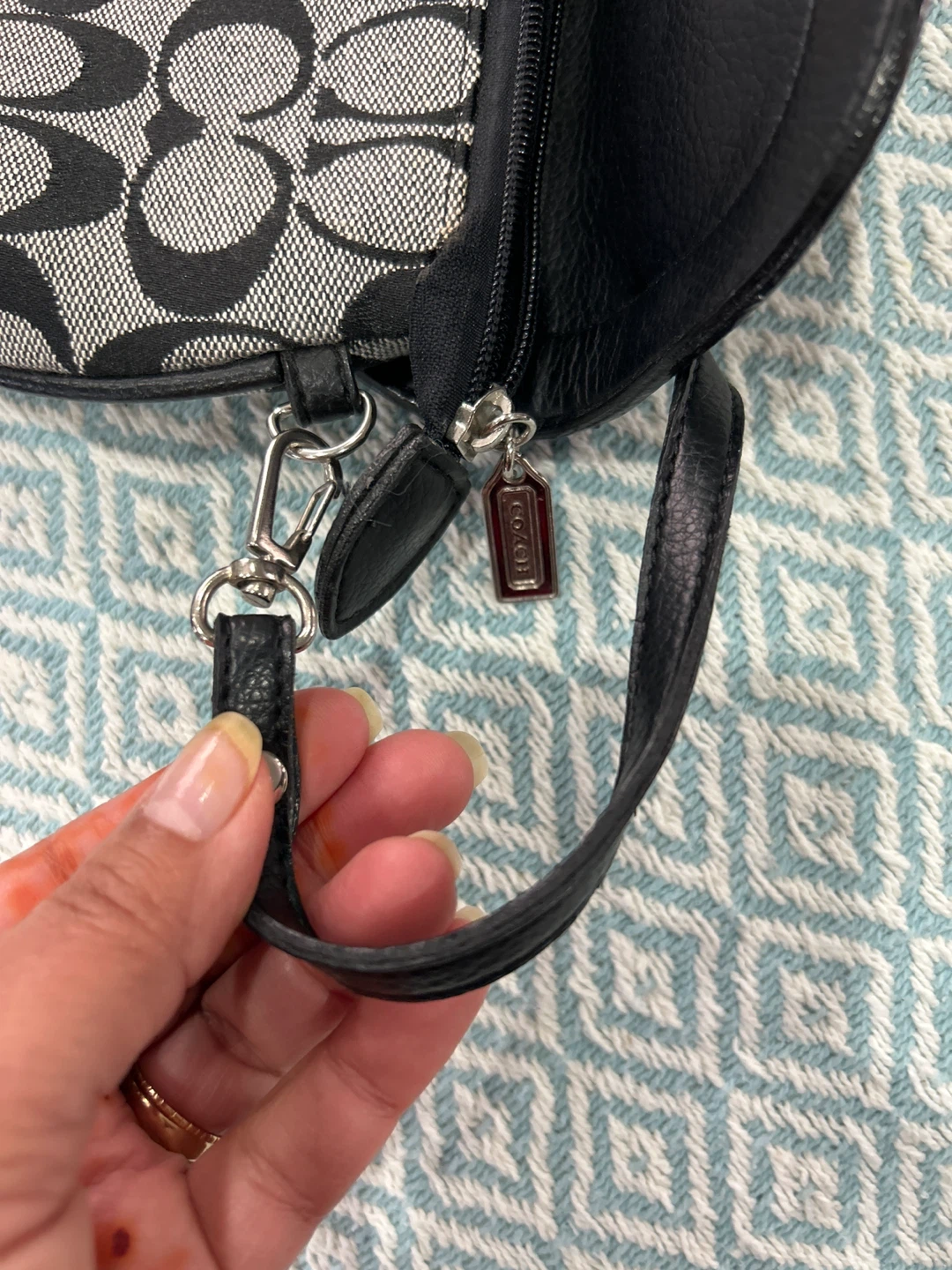 Coach Black & Grey Signature Canvas Handbag - photo 5
