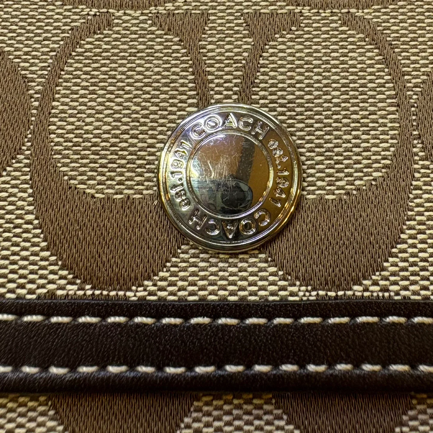 Coach Signature C Wallet Trifold Brown Tan Canvas Logo Print image indicator(2)