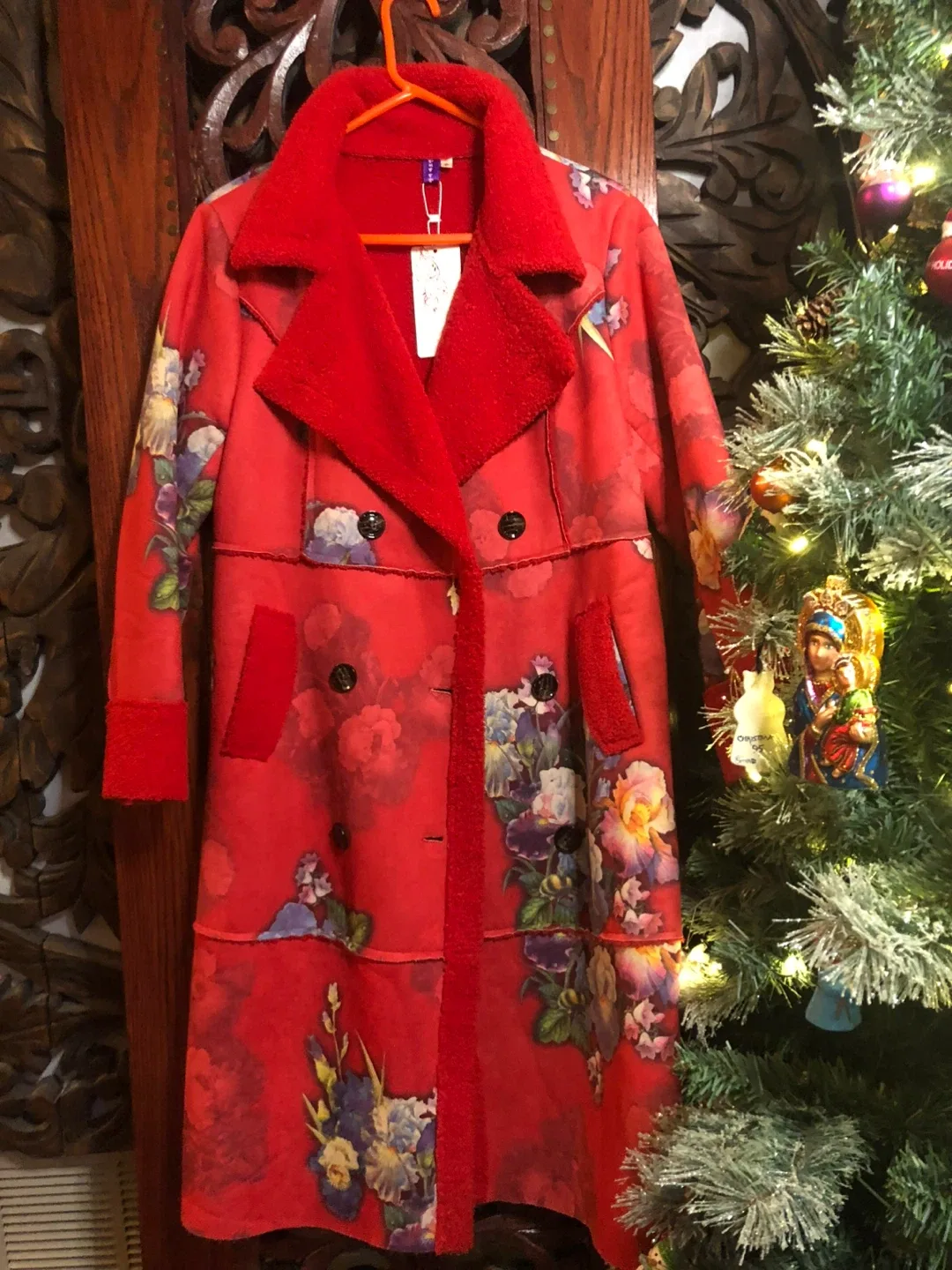 NEW Yafinzhe Red Floral Print Coat Size M/Faux Sheepskin image indicator(9)