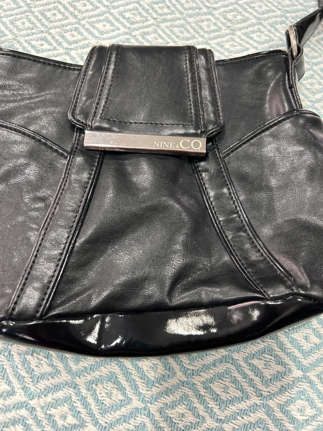 Nine & Co Black Shoulder Bag image indicator(2)